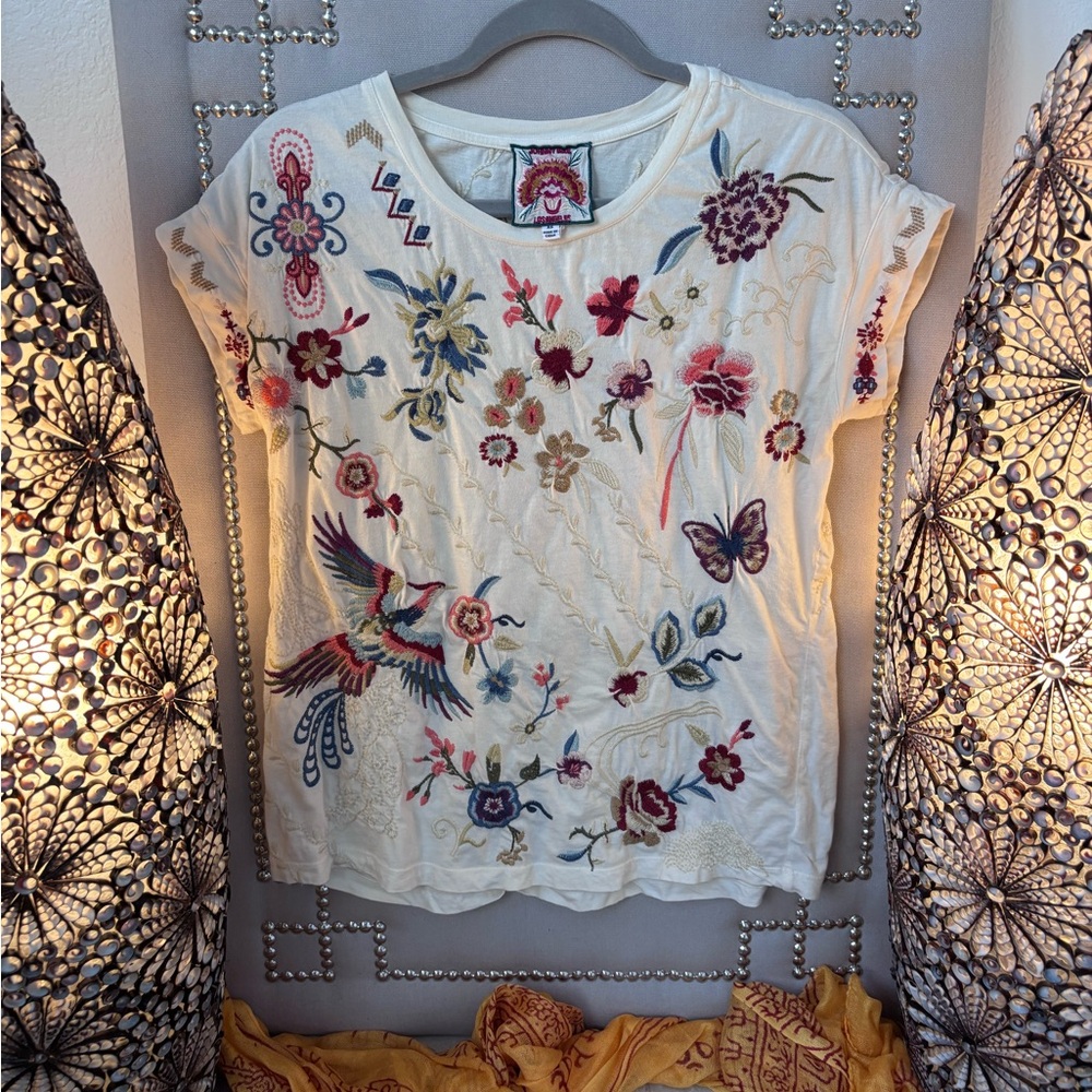 Jonny was | Mariposa tee